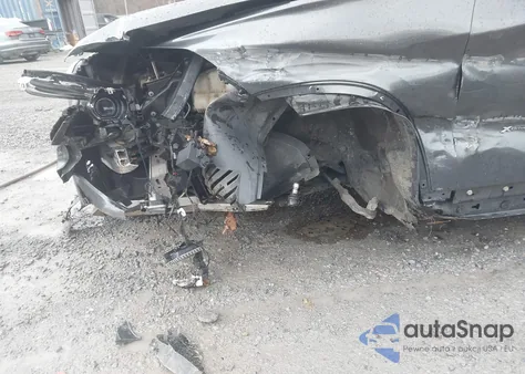 2017 BMW X1 xDrive28I z USA, uszkodzony, nr VIN WBXHT3C33H5F71021